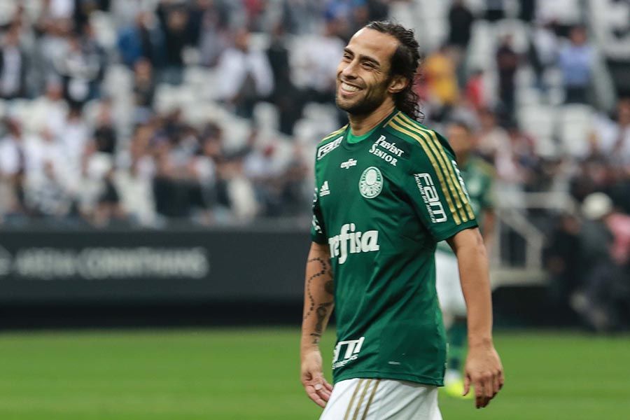 Valdivia, ex-Palmeiras, confirma aposentadoria como jogador de